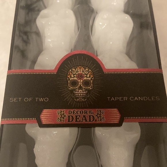 Skull Taper Candles - Picture 2 of 4